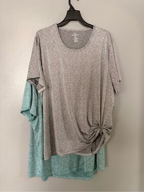 Essentials Gray Twist-Front Scoop Tee and Mint shirts Women’s 3X